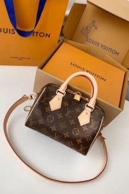 شنطة – Louis Vuitton / speedy / شامل علبة الشركة