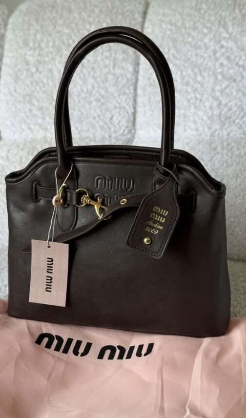 ⁦شنطة Miu Miu Aventure nappa leather bag⁩ - الصورة ⁦3⁩