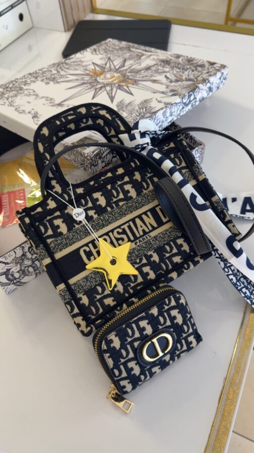 شنطة Dior مع جزدان+سكارف