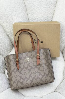 شنطة Coach bag mollie tote شامل علبة