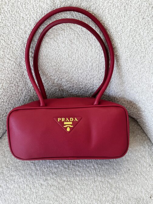⁦شنطة الهبة prada⁩ - الصورة ⁦2⁩
