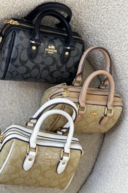 شنطة coach قاعدة 18 cm