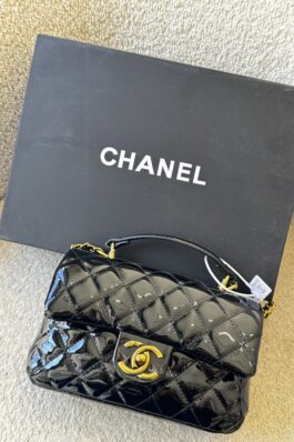 شنطة CHANEL لمعة