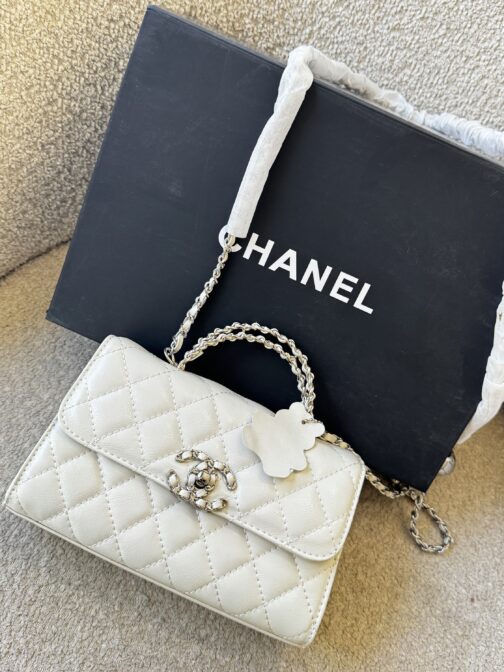 شنطة Chanel رسمي اكسسوار فضي