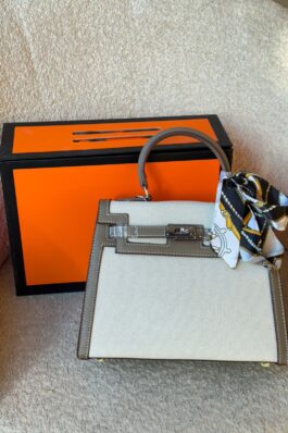 كيلي هيرمز حجم وسط