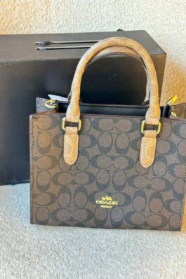 شنتة كوتش حجم وسط