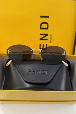 نظارة شمسية - FENDI / شامل علبة وكيس الشركة ( الاكثر طلبا )