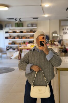 شنتة برادا لون ابيض