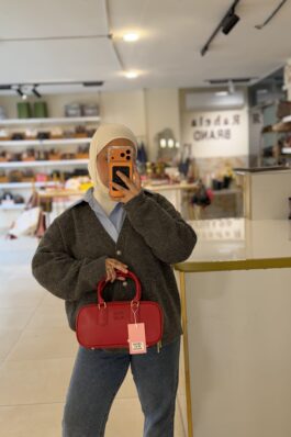 شنتة ميو ميو ،لون احمر