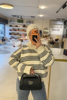 شنتة برادا، اسود