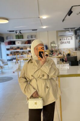 شنتة شانيل لون ابيض