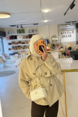 شنتة شانيل لون ابيض