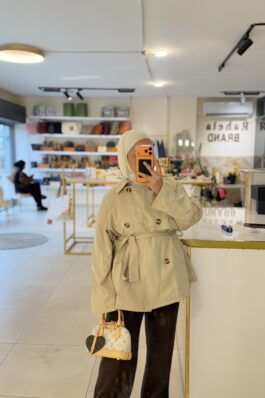 شنتة ال في هرمي مع تشارمز لون ابيض