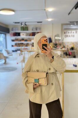 شنتة كوتش تابي لون بيج مع شعار