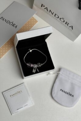 اسوارة Pandora شامل علبة الشركة وكيس/ 
Dreamcatcher Charm (صائدة الأحلام)زهري
